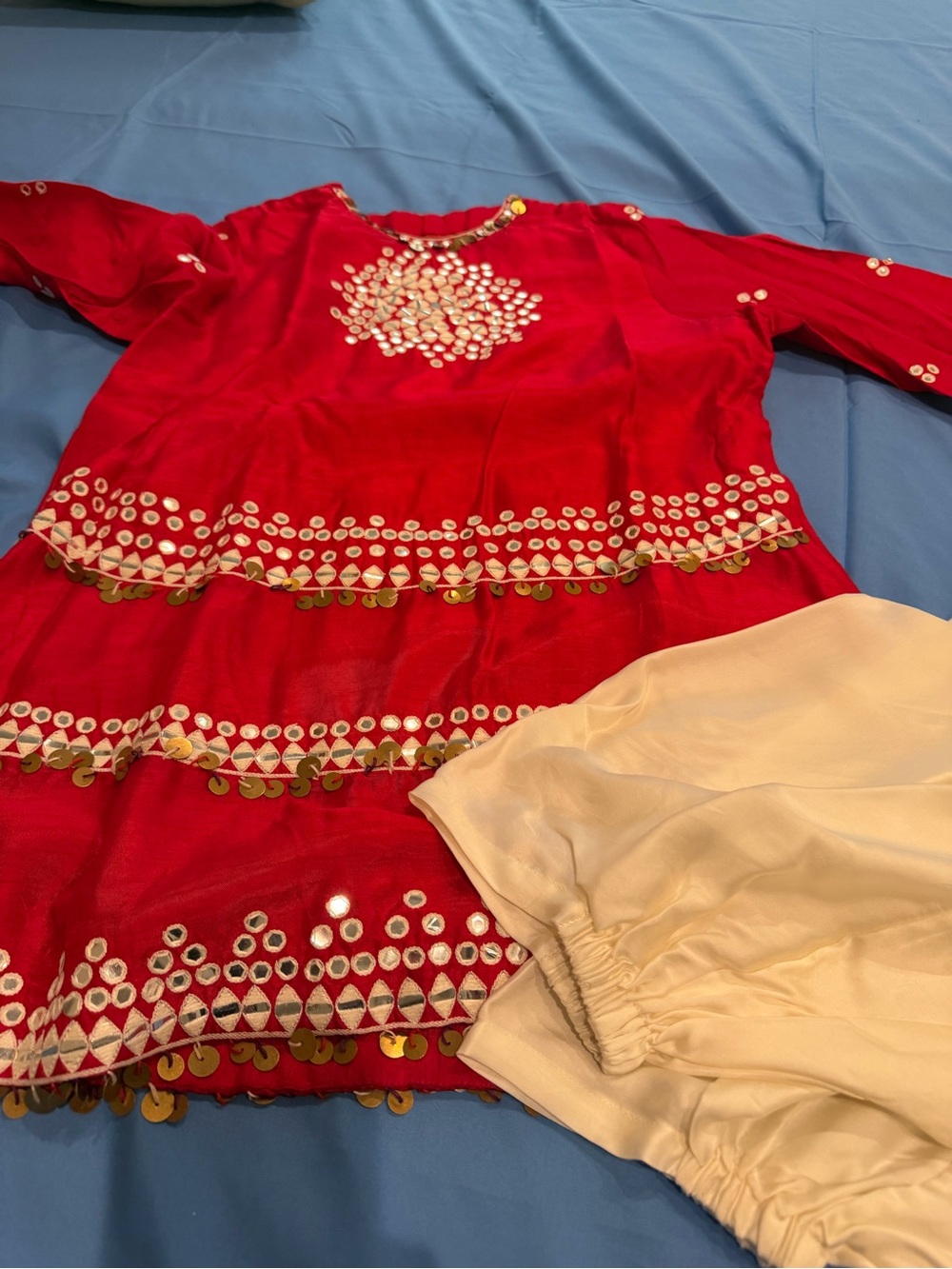 Gorgeous Indian fusion dress - Picture 5 of 17